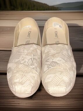 TOMS Alpargata CloudBound Natural Lace Size 8 slip on